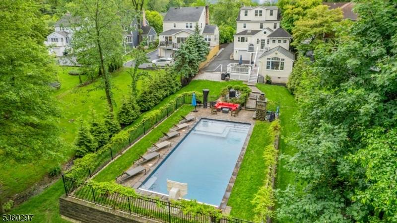 Move in ready. Incredible space with great light.