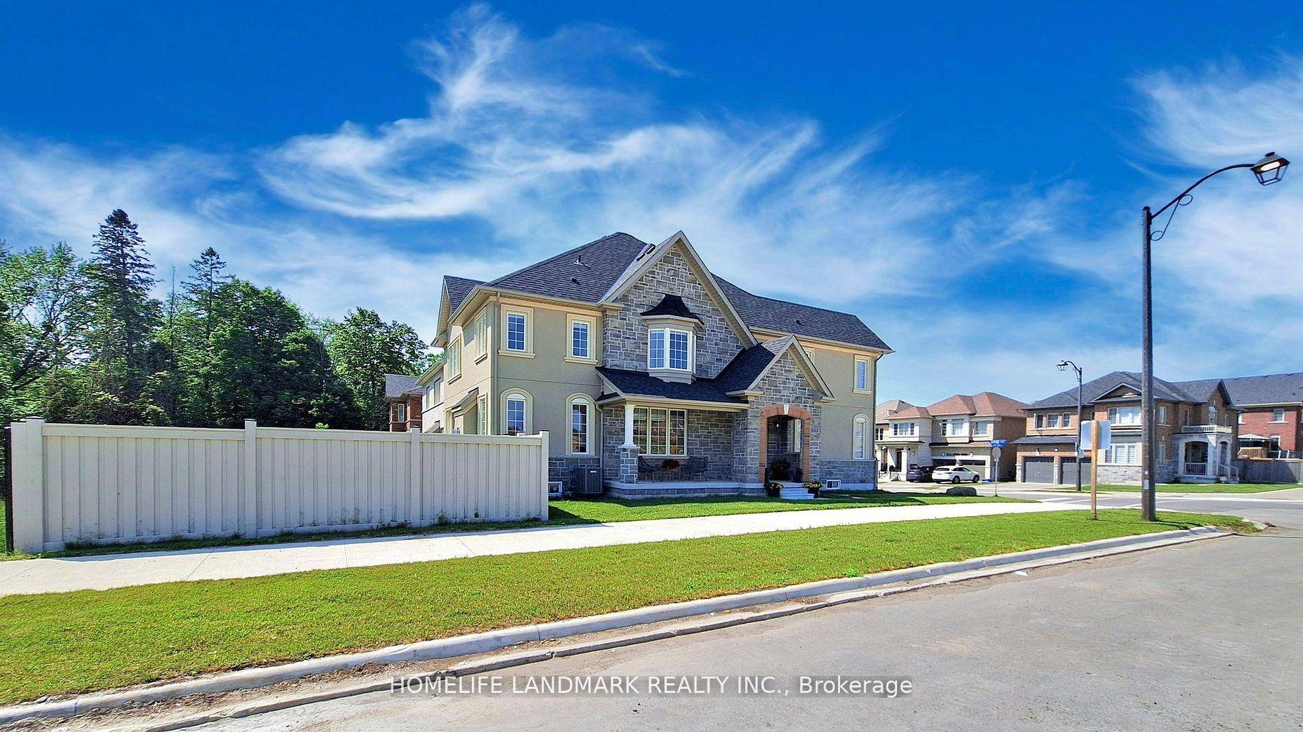 Discover this stunning less than 1 year old 4 bedroom, 3 bathroom detached home, expertly crafted by Countrywide Homes Beatrix Model with 2334 Sq Ft Plus Unfinished Basement, offering modern ...