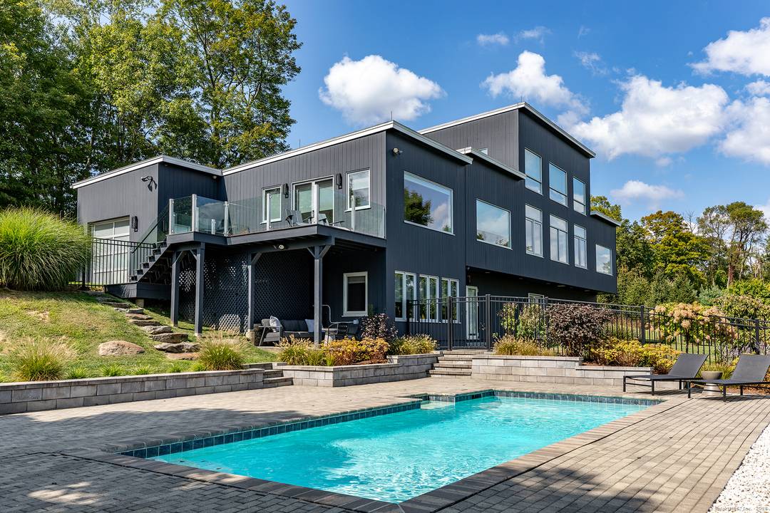 Discover the ultimate summer retreat in the heart of the Litchfield Hills.