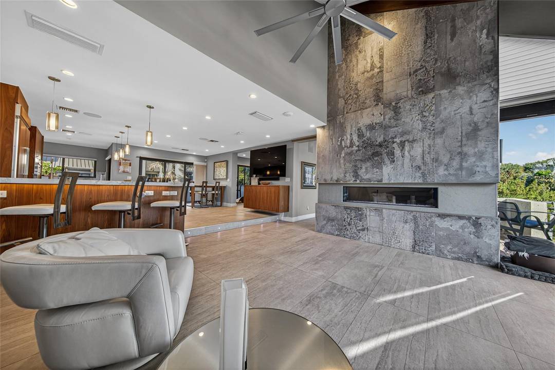 1 LOCATION ! Incredible opportunity to own arguably the FINEST UNIT in the GATED MARINA Paradise community of Portside Yacht Club !