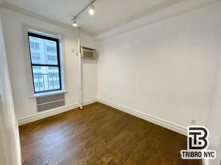 Fantastic location in the HEART OF THE VILLAGE !