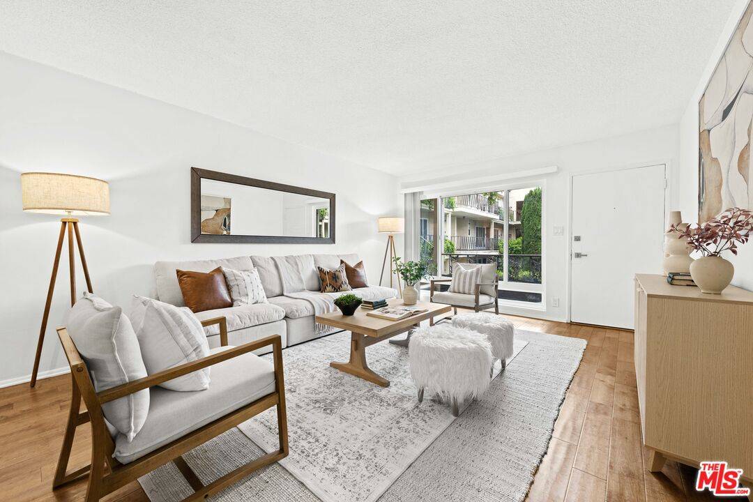 11670  W Sunset Blvd 2BR Brentwood La