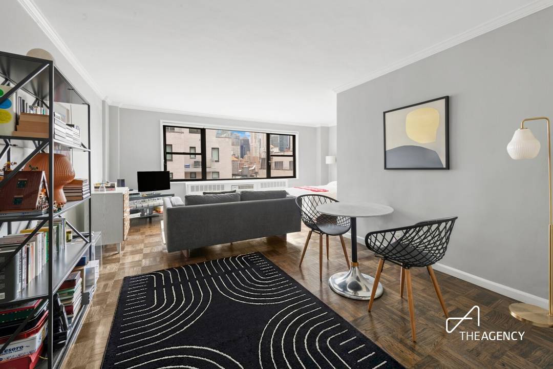 Welcome to Residence 14B at 167 East 67th Street a bright and spacious alcove studio in the heart of the Upper East Side.