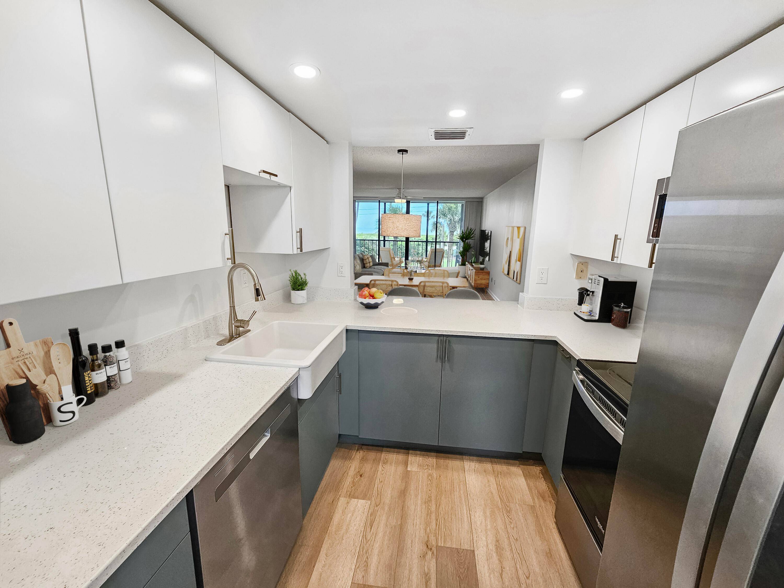 Newly renovated 2 bed, 2 bath condo in boutique community of Bryn Mawr Ocean Towers on North Hutchinson Island.