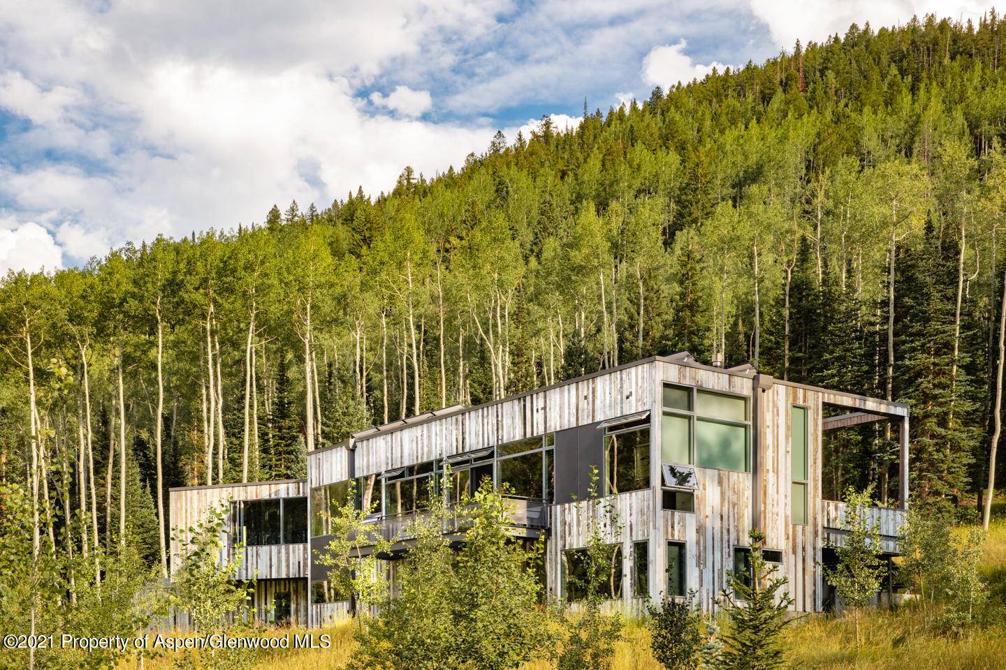 An amazing opportunity to own a 2 parcel retreat in the Conundrum Valley, including a state of the art home plus the adjacent permit ready lot and plans for a ...