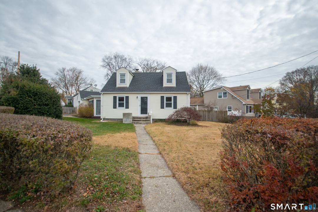 This inviting Ft. Trumbull Silver Sands Beach custom Cape Cod is now available.