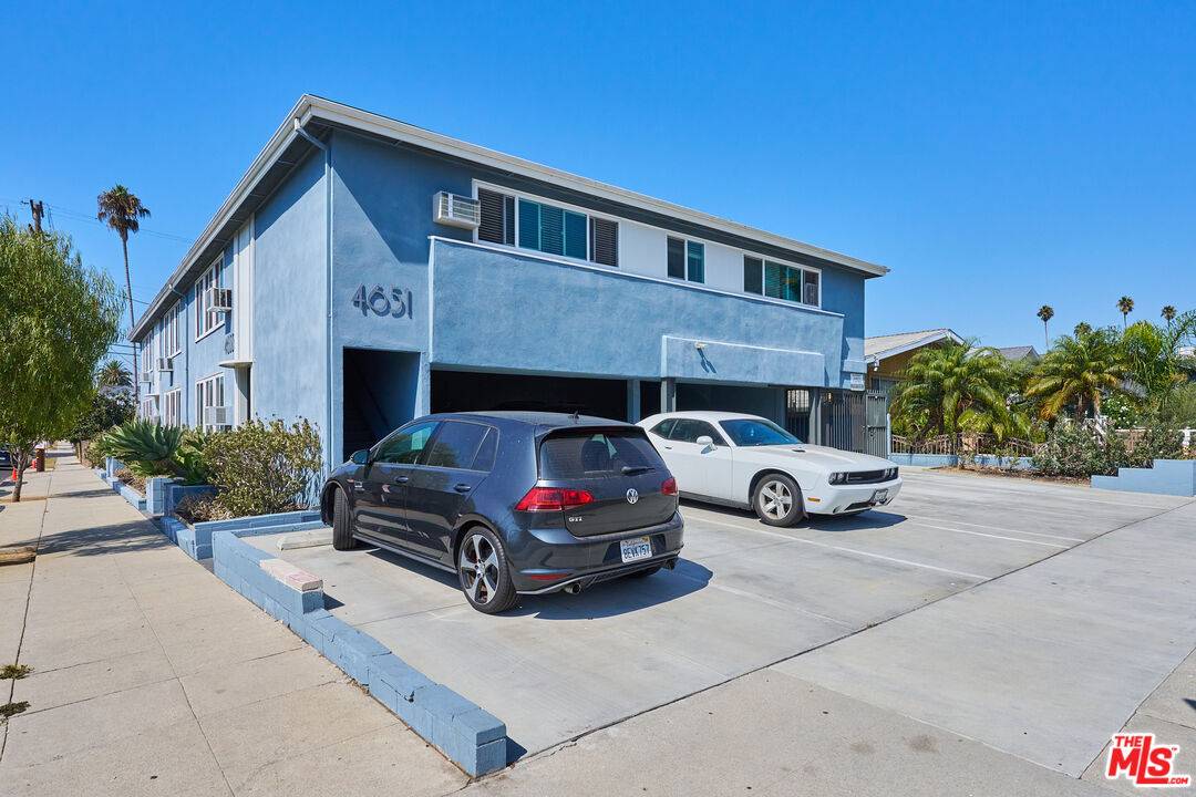 4651 Council St 12BR Mid Wilshire La