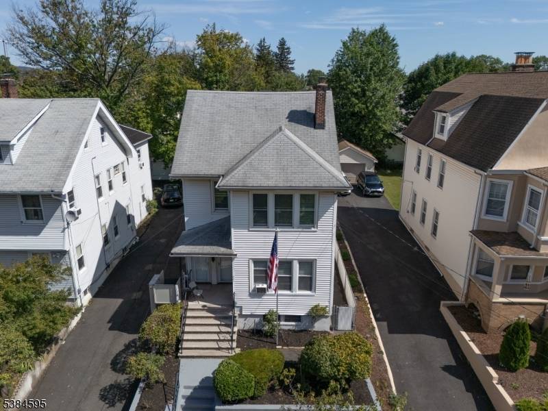 Welcome to Seven Oaks ! Ideally situated around one of Orange's most sought after neighborhoods, this spacious five bedroom, two bath Colonial blends timeless character with modern updates.