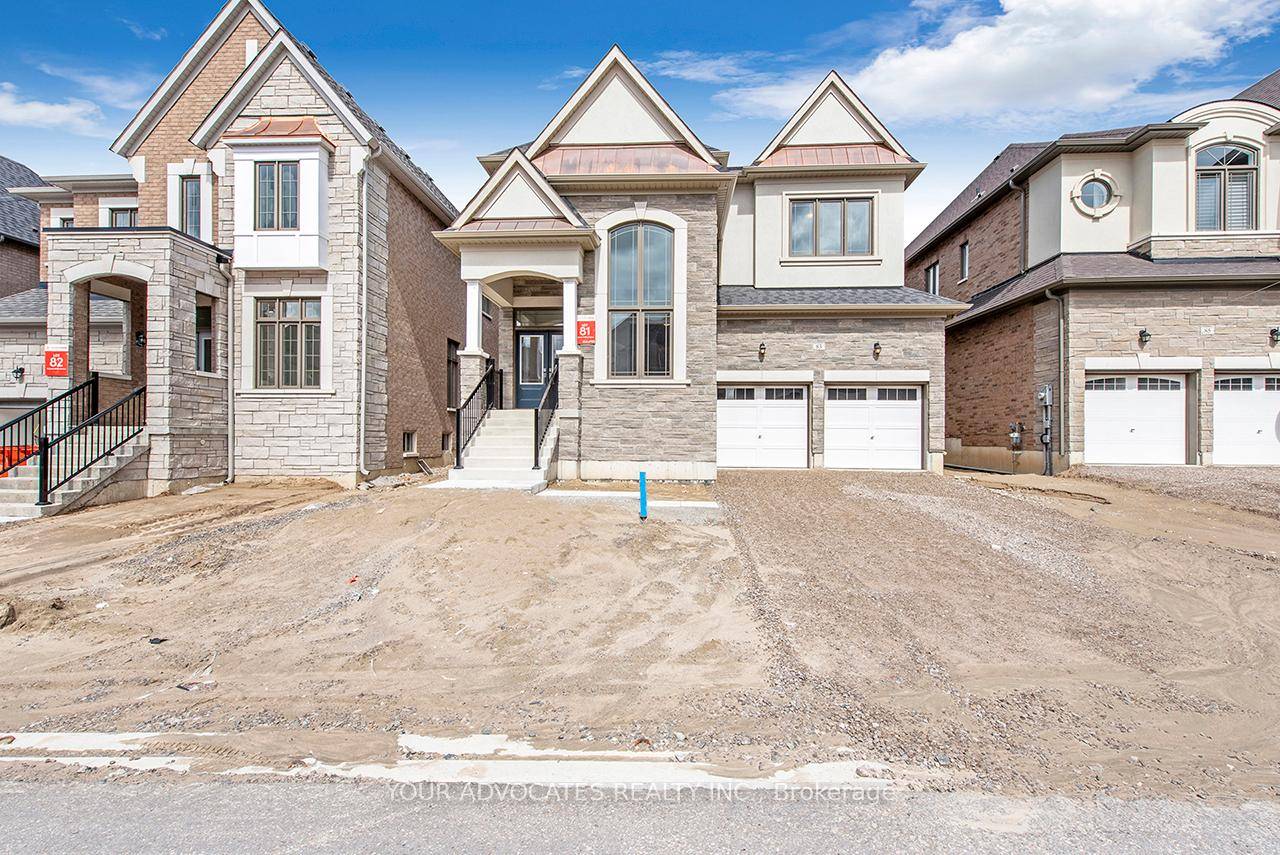 Welcome Home ! 83 James Walker, the Russel Model, is located in the prestigious Castles of Caledon community in Caledon East.
