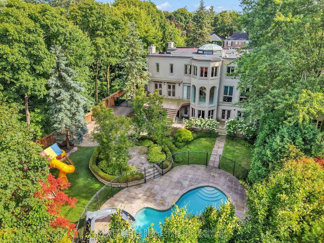 A Unique Offering In The Heart Of Lytton Park.