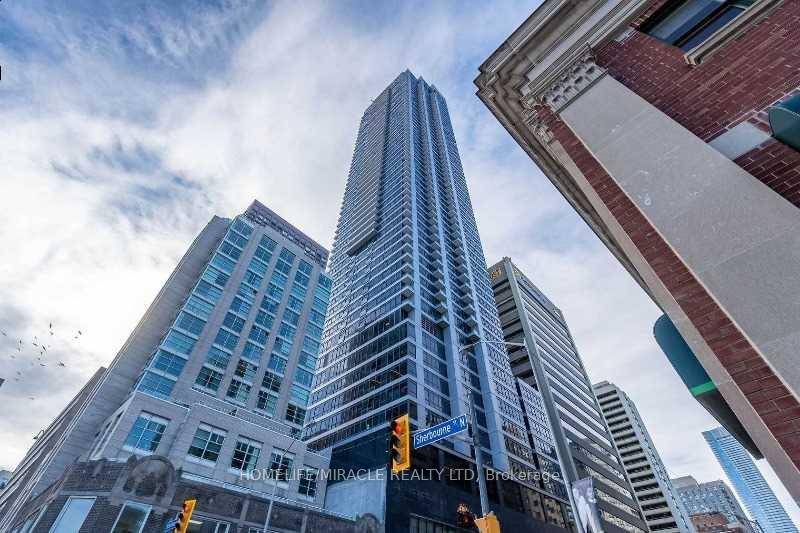 Where Luxury Meets Lifestyle, Rosedale On The Bloor, Corner Unit With Abt 10 Ft Ceilings, In Iconic Building, House To High End Canopy Hotel By Hilton Group On Ground To ...