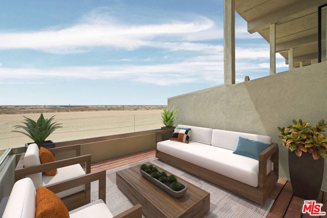 6   Voyage St 2BR Marina Del Rey La