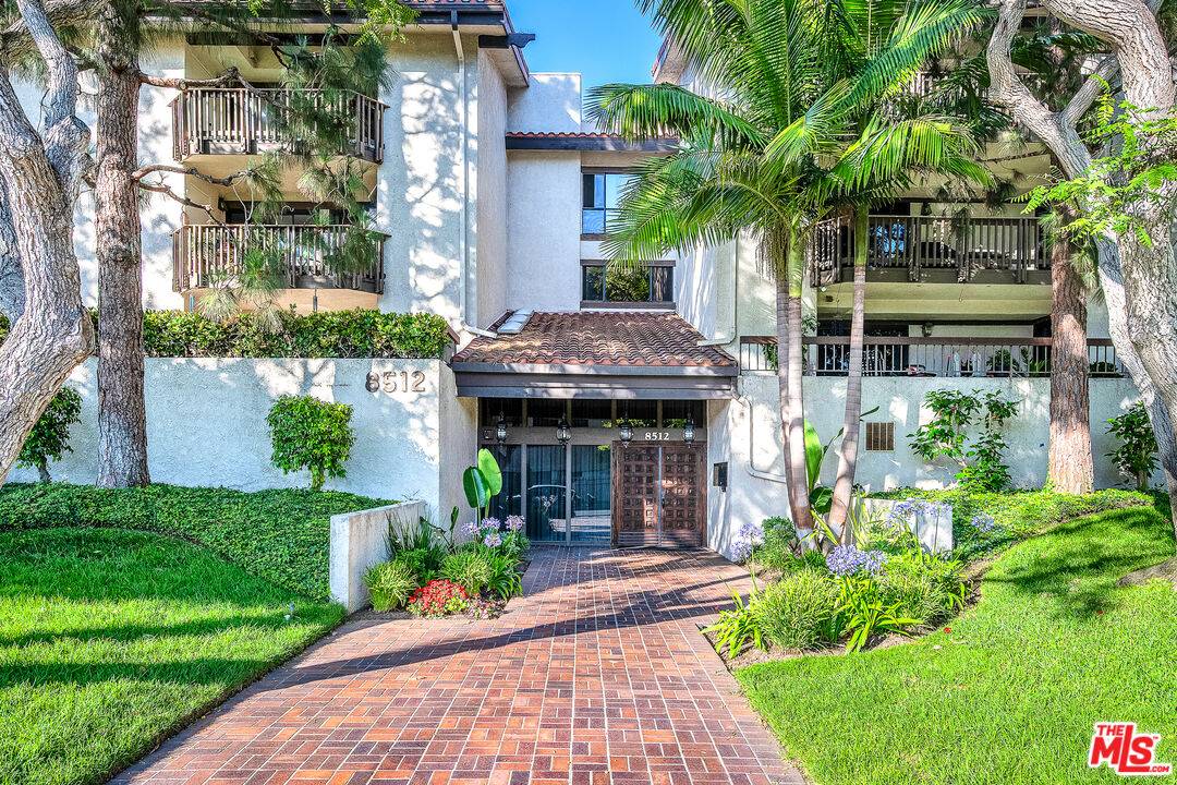 8512   Tuscany Ave 2BR La