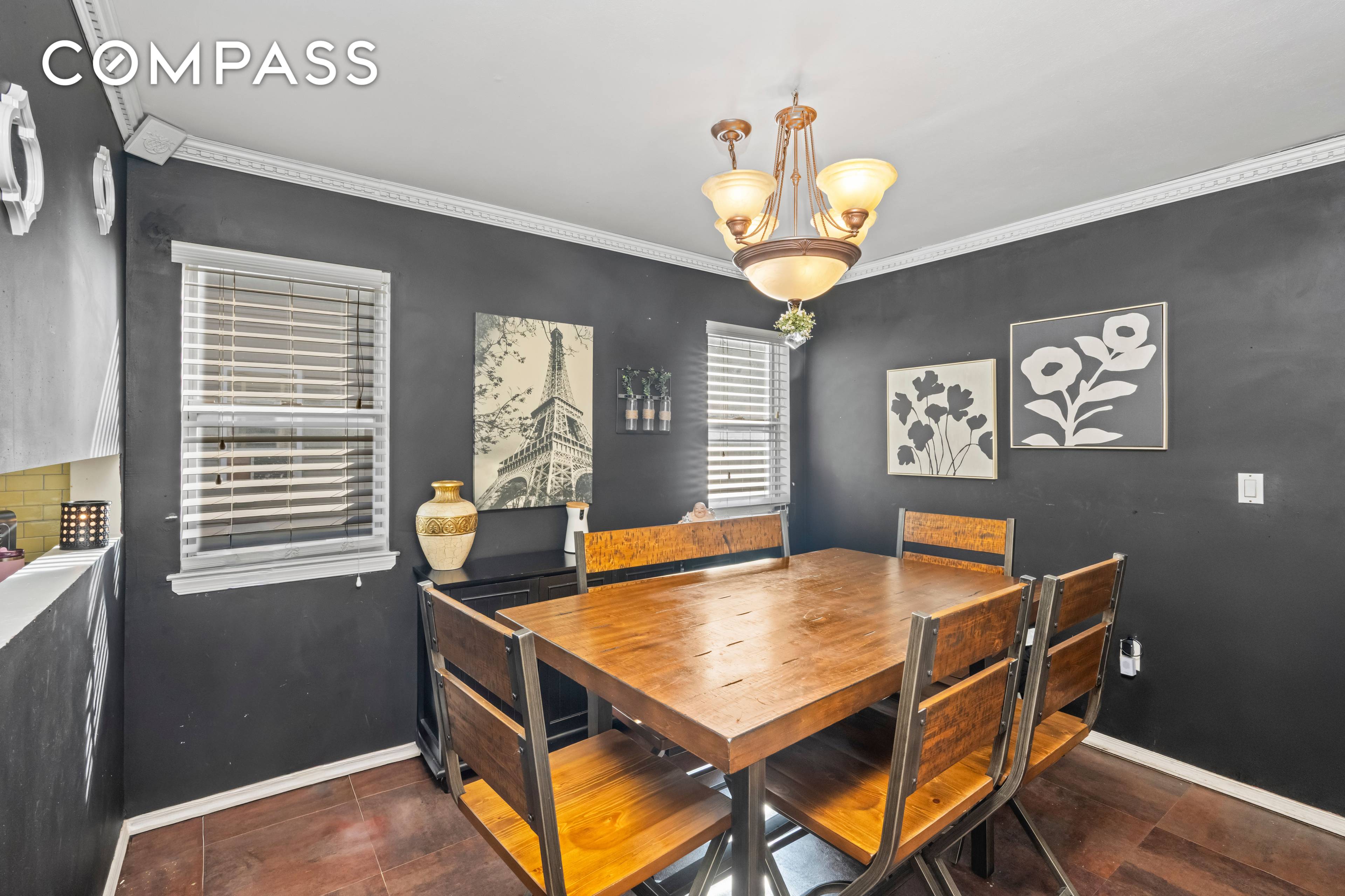 Welcome to 55 Sideview Avenue, tucked away in the Bulls Head section of Staten Island !