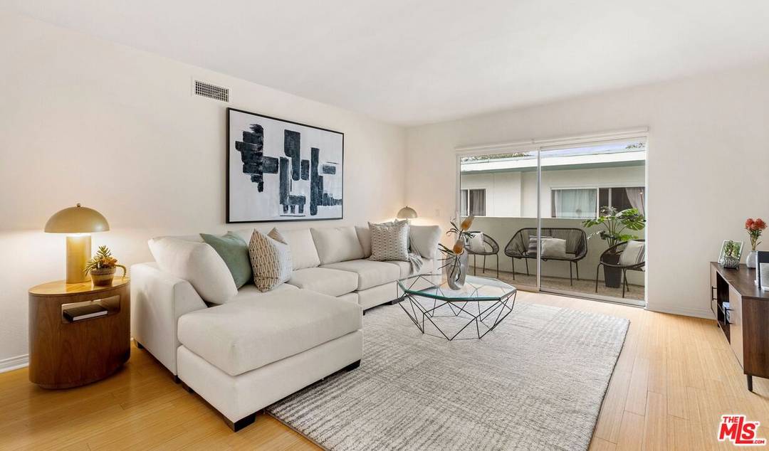 1447   Stanford St 2BR Santa Monica La
