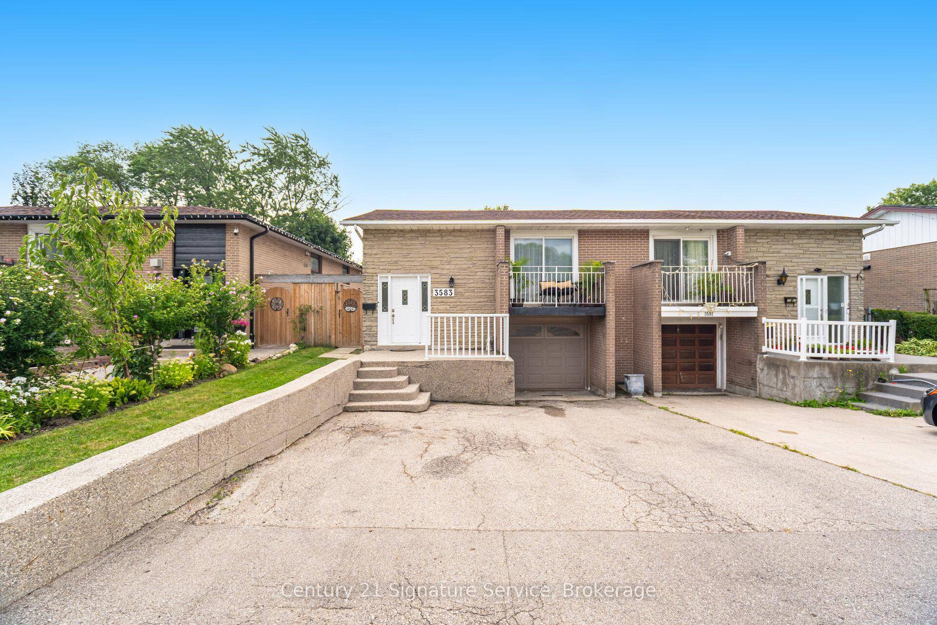 Massive Legal 1 Bedroom Apartment in Erindale !