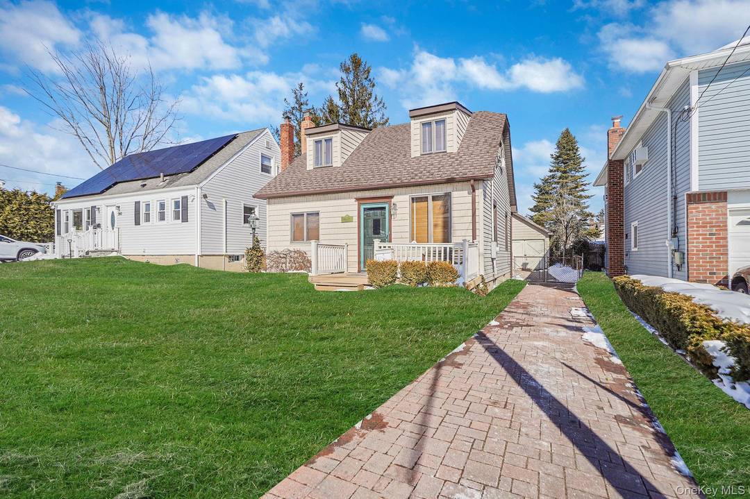 Welcome to 247 Starke Ave.