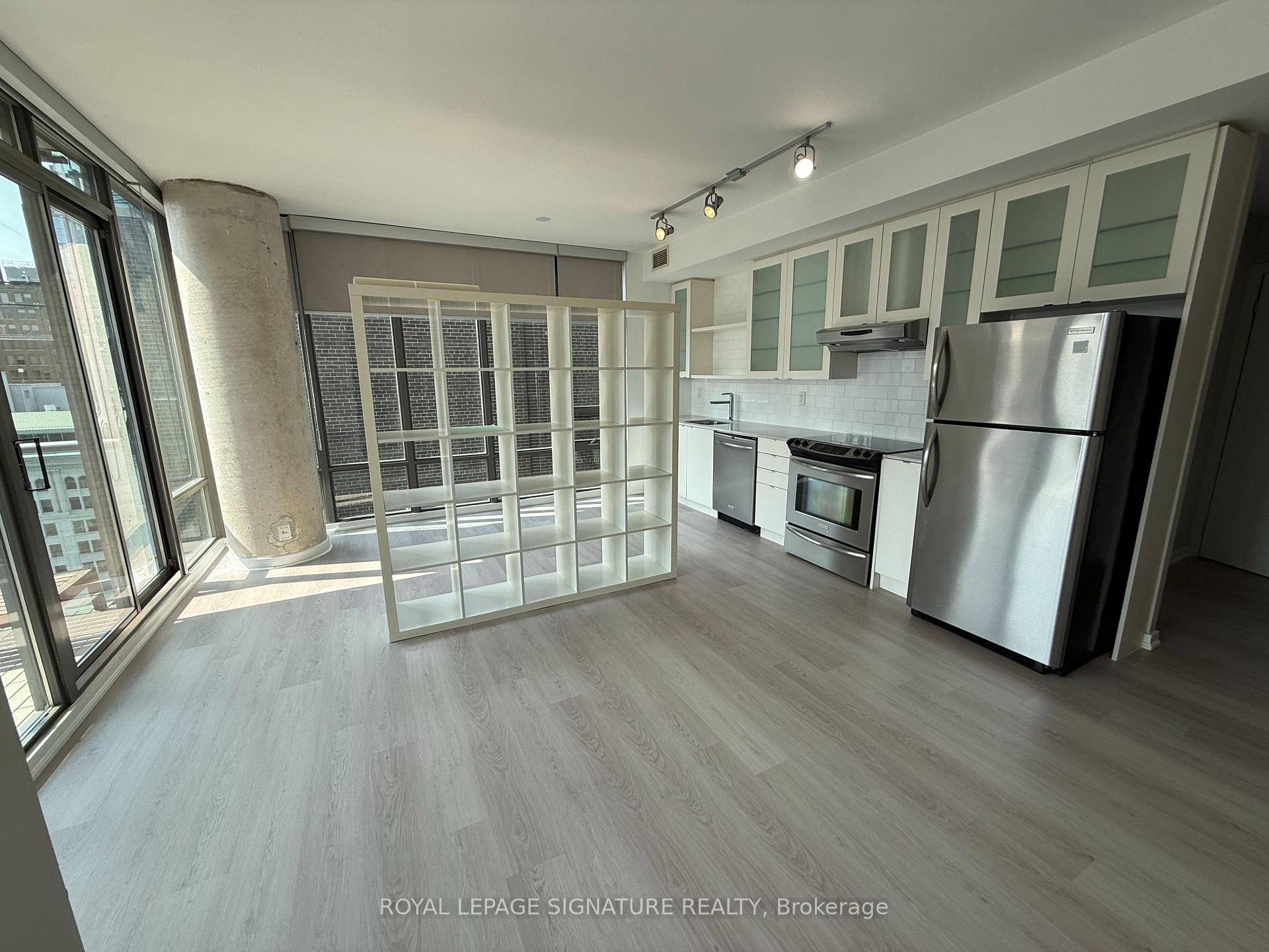 Step into the ultimate urban lifestyle at the award winning Spire Condominiums, where sleek design meets one of Toronto's most vibrant locations at Church amp ; Yonge.