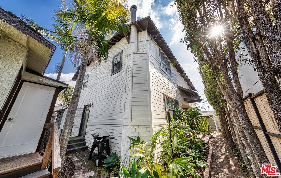 654  Broadway St 2.0 Marina Del Rey LA