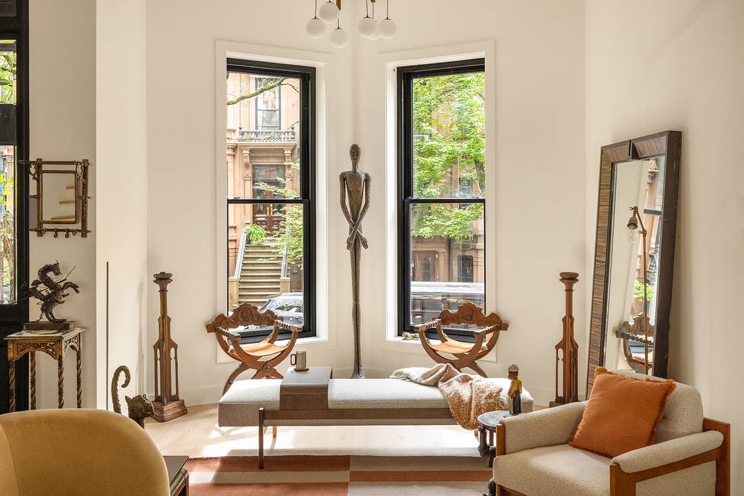 Introducing 839 President Street, located in the heart of the Park Slope Historic District.