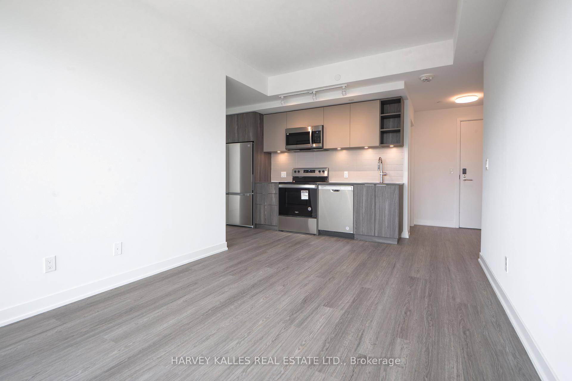 Welcome to Bela Square, a brand new rental community in the heart of East Toronto.