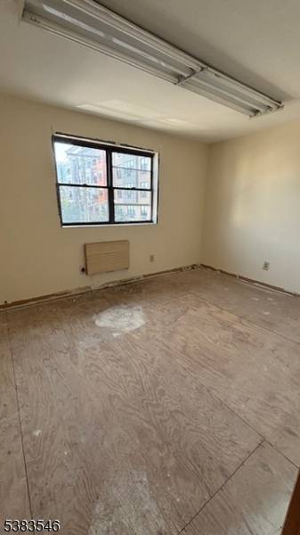 Great potential for grand visionaires, vacant building 6 spacious offices offering 2 per floor.