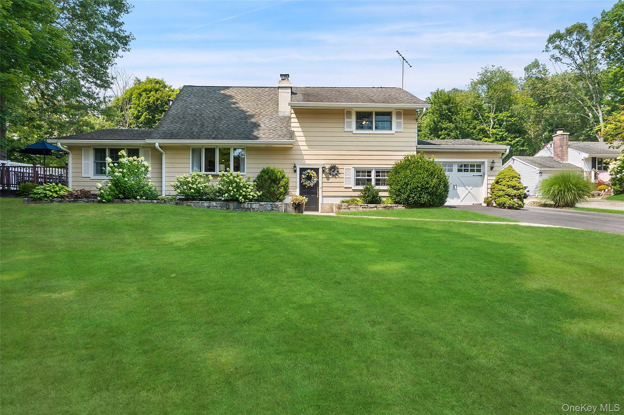 Charming North Salem gem ready for its next chapter !