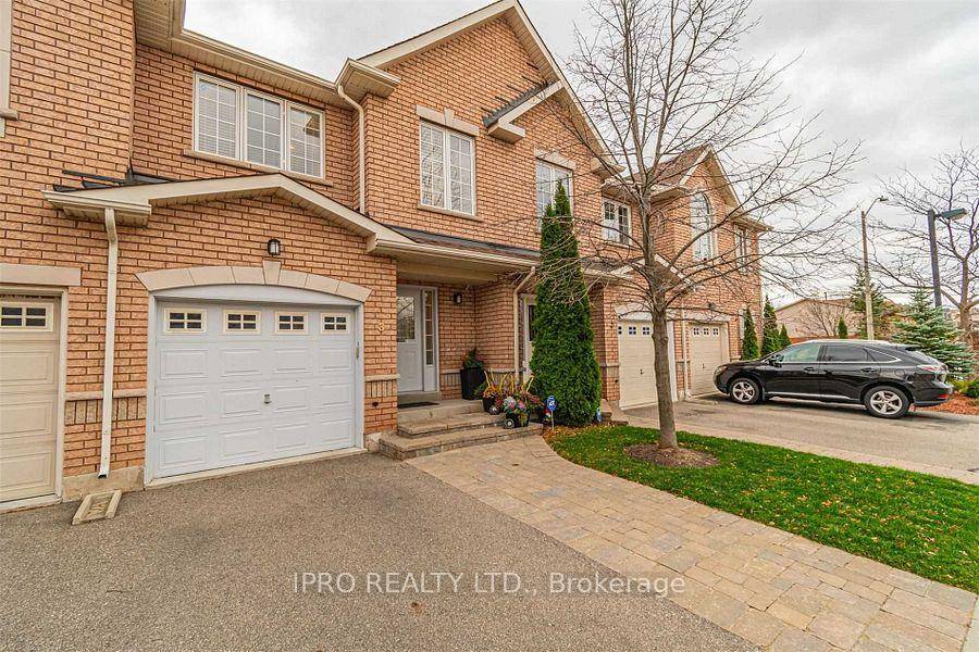 Absolutely Gorgeous Executive Townhome In Desirable Glen Abbey.