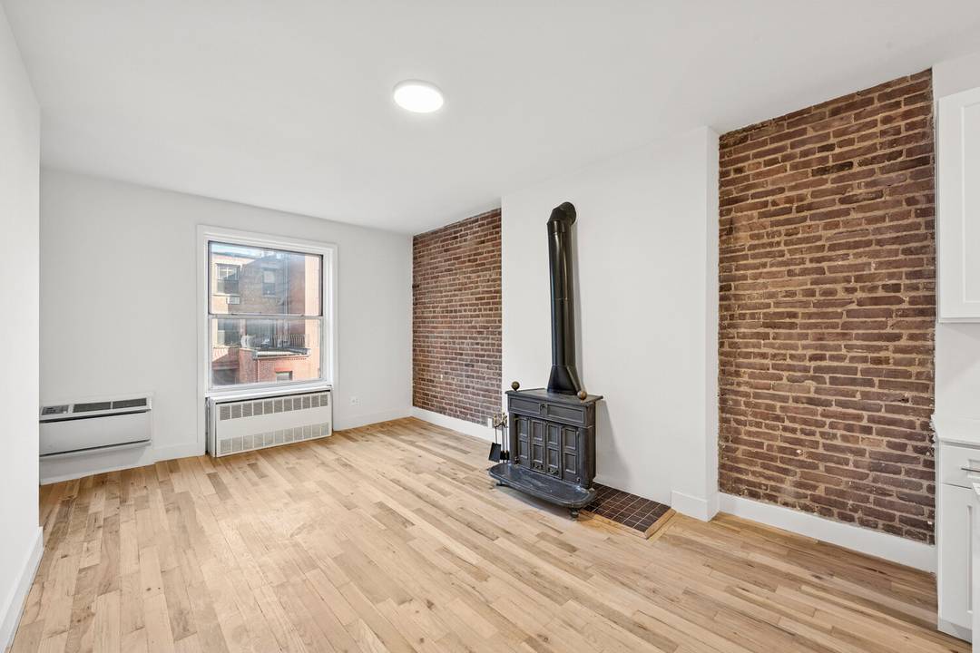 Have it all in this bright and beautiful north facing brownstone sponsor 1BR co op home with NO BOARD APPROVAL required.
