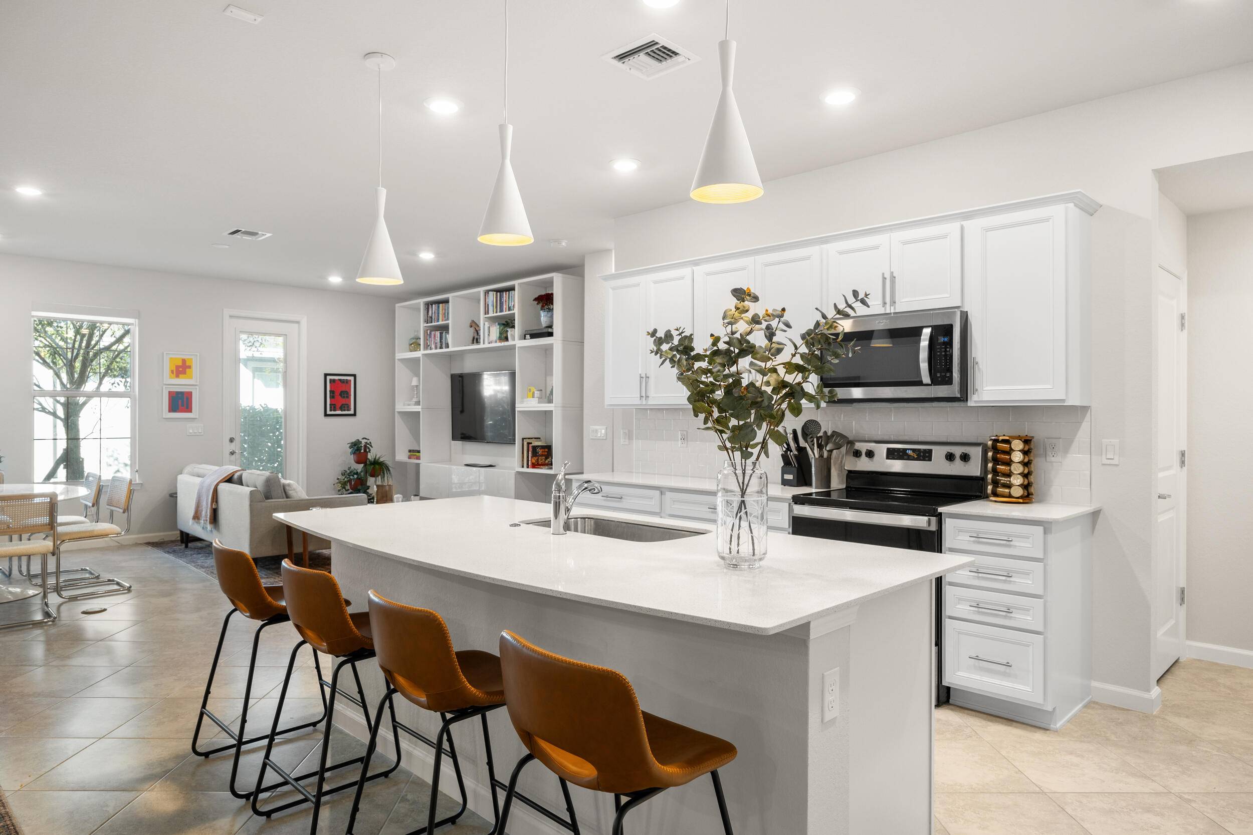 Welcome to this stunning newer construction townhome where modern amenities meet the relaxed charm of the Treasure Coast.