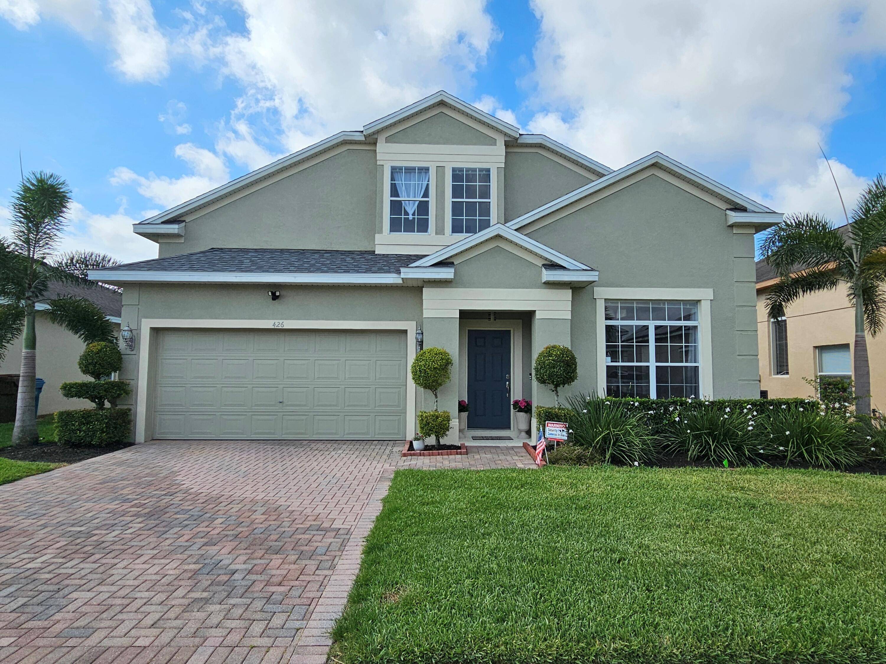 The Hoa covers, Security gate, recreational picnic area with playground, basketball and tennis courts, cable, internet, plus Disney Paramount Landscaping, lawn, pest Control.