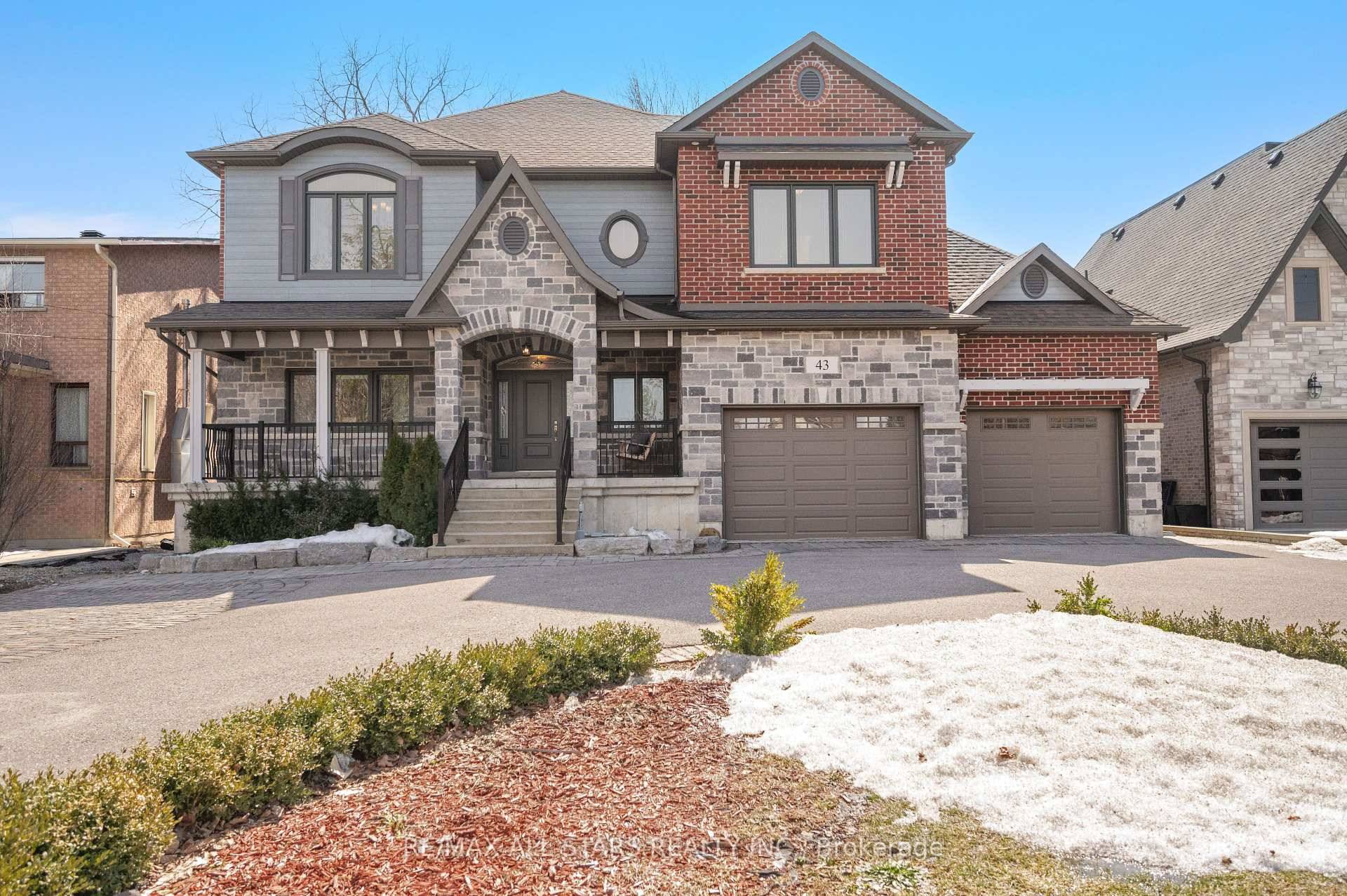 Welcome to 43 Elm Grove Ave, the epitome of laidback luxury in the heart of Richmond Hill's sought after Oak Ridges community.
