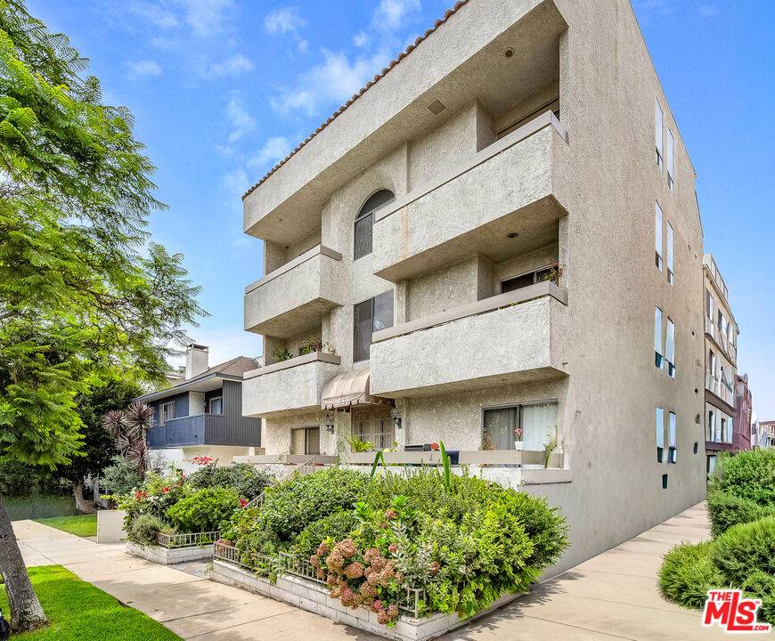 1655 Selby Ave 3BR Westwood La