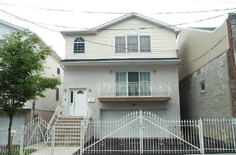 Your Next Investment or Forever Home Awaits !
