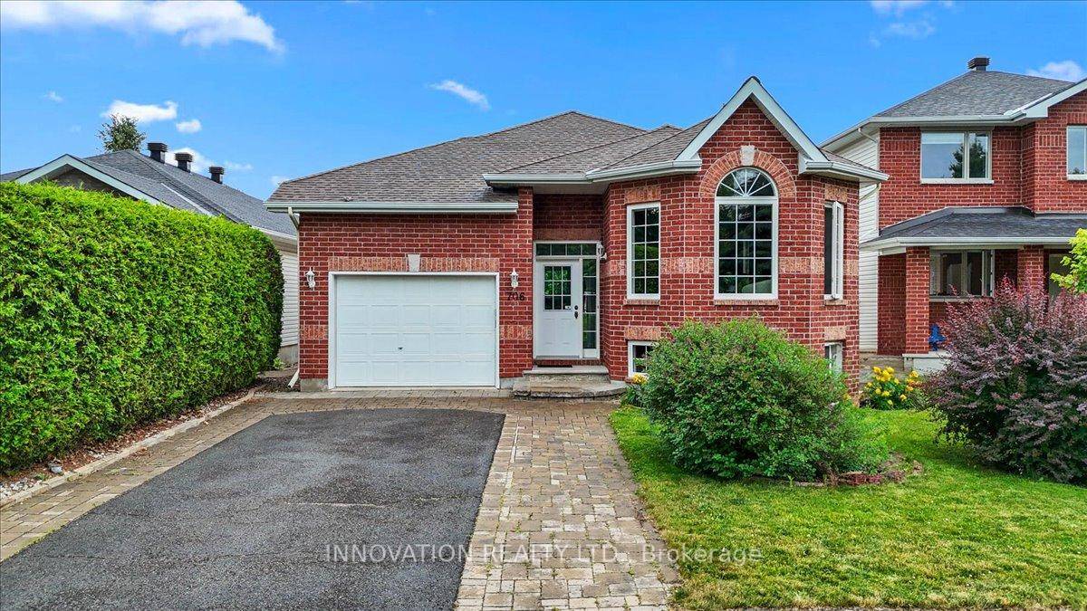 Easy Bungalow living tucked away on a quiet, highly sought after Crescent in Riverside South.
