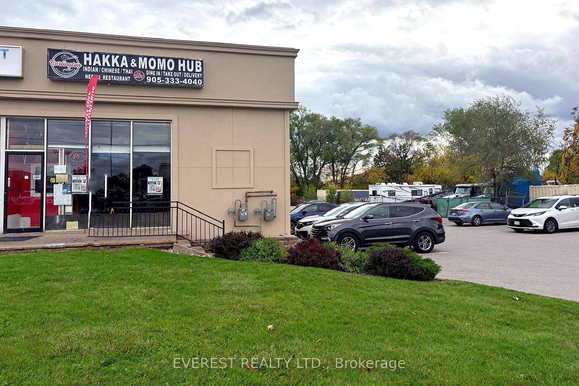 EXCEPTIONAL LOCATION ! Turnkey restaurant opportunity in the heart of Burlington with potential for growth and expansion.