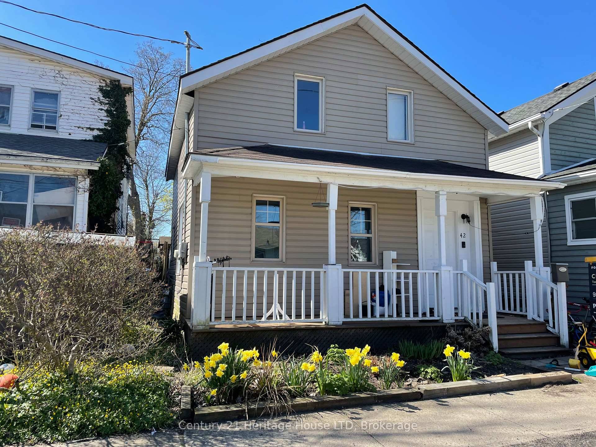 Affordably priced, this home offers main floor laundry, generous living space, and excellent walkability.