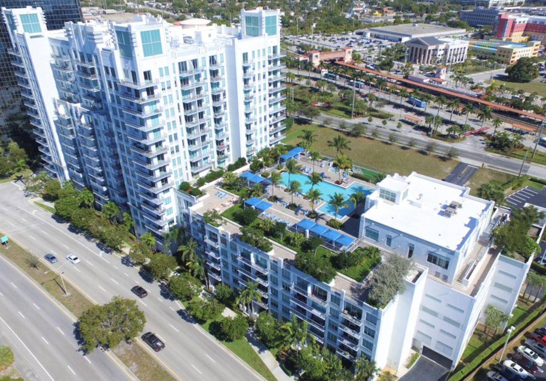 Welcome home to amazing Sunsets and Clear Lake water views from this 14th floor west facing Condo at the Edge Condominium.