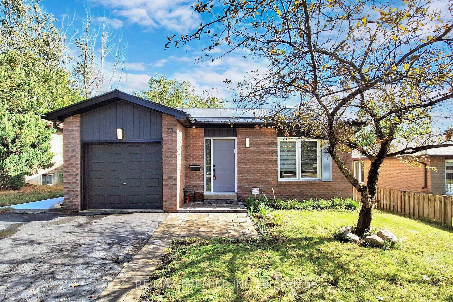 Welcome to this beautifully renovated 2021 and extensively upgraded 20212023 4 bedroom backsplit, set on a fully fenced 50 x 110 lot in a mature, family friendly neighbourhood.