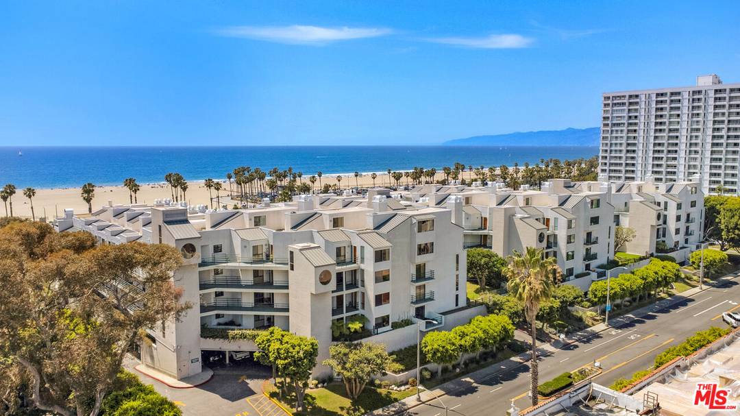 2920   Neilson Way 2BR Santa Monica La