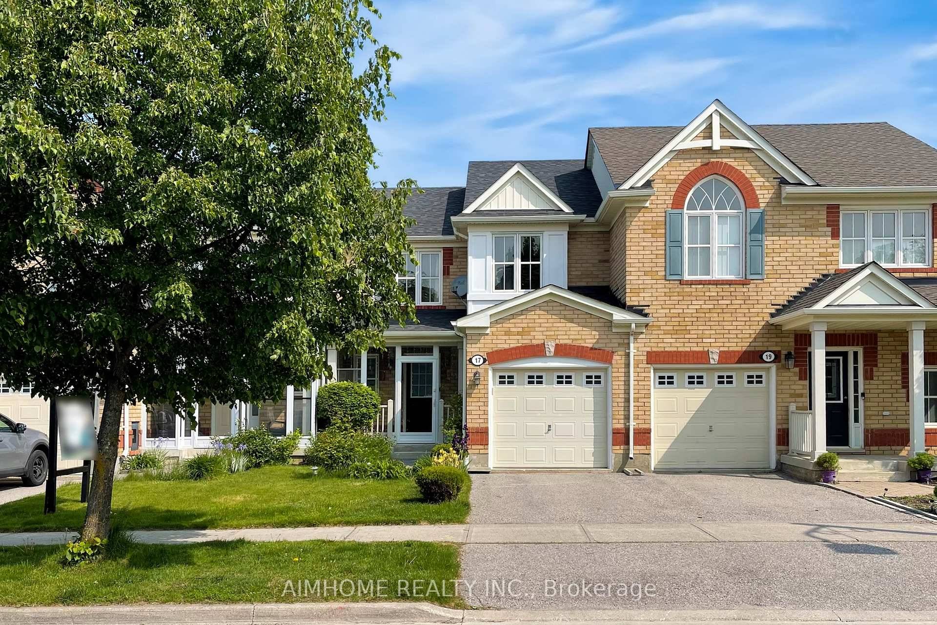 Gorgeous Mattamy Built 3 Bedroom Townhouse In The Heart Of Stouffville.