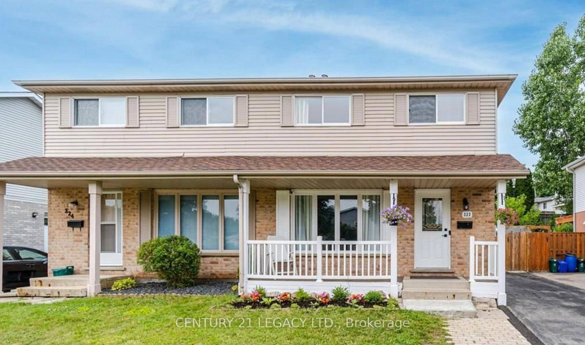 Located in the sought after family friendly neighbourhood, bright amp ; spacious house for rent !