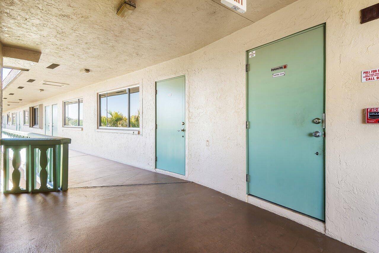 Beautifully Remodeled Home in a Prime Location !