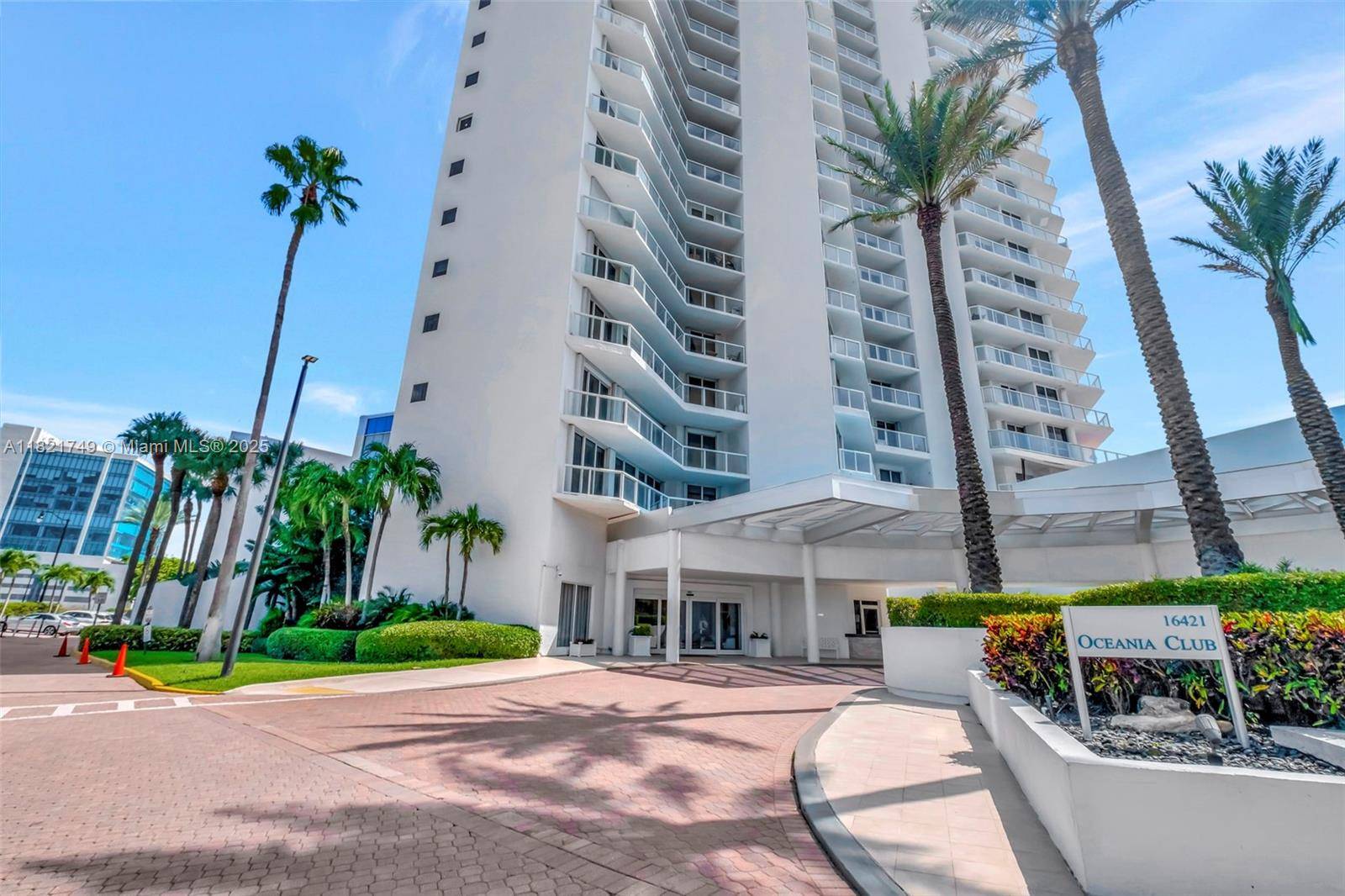 Stunning Upgraded Ocean View Condo in this beautifully ocean view condo in Sunny Isles !