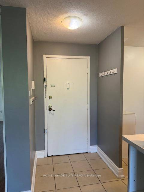 Spacious open concept 1 bedroom Smart Condo.