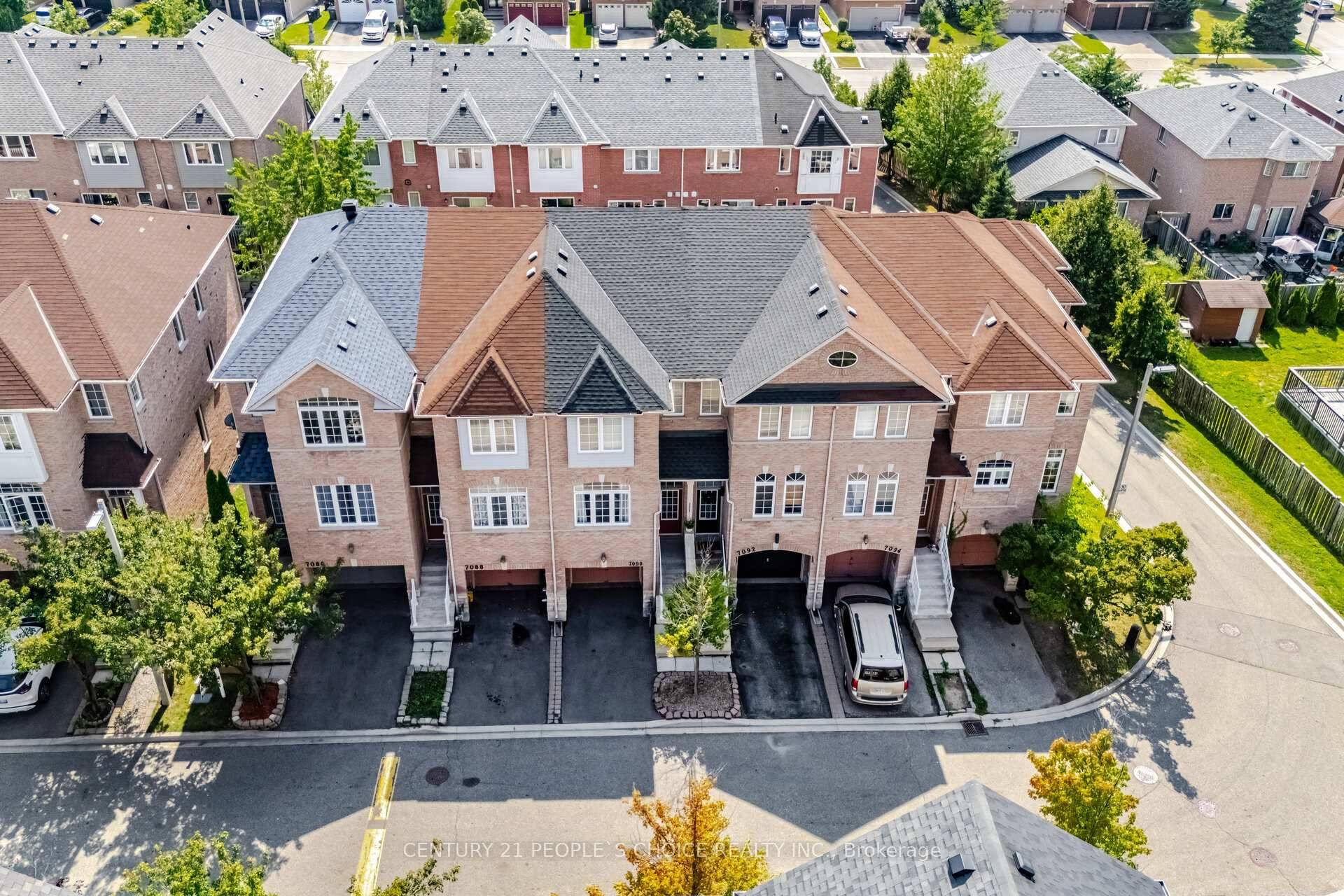 Exceptional Opportunity in Lisgar Area, Mississauga !