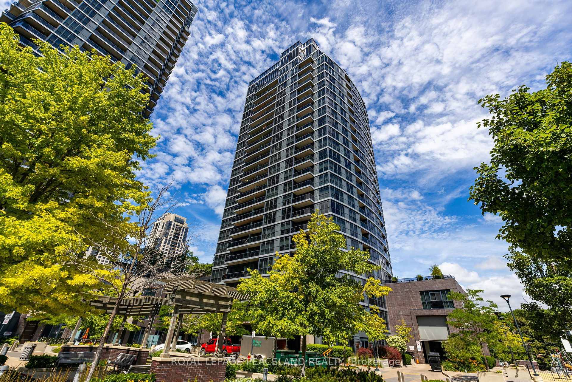 Welcome to Suite 2101 at 1 Valhalla Inn Rd a beautifully upgraded 1 bedroom plus den condo in the heart of Etobicoke's sought after One Valhalla community.