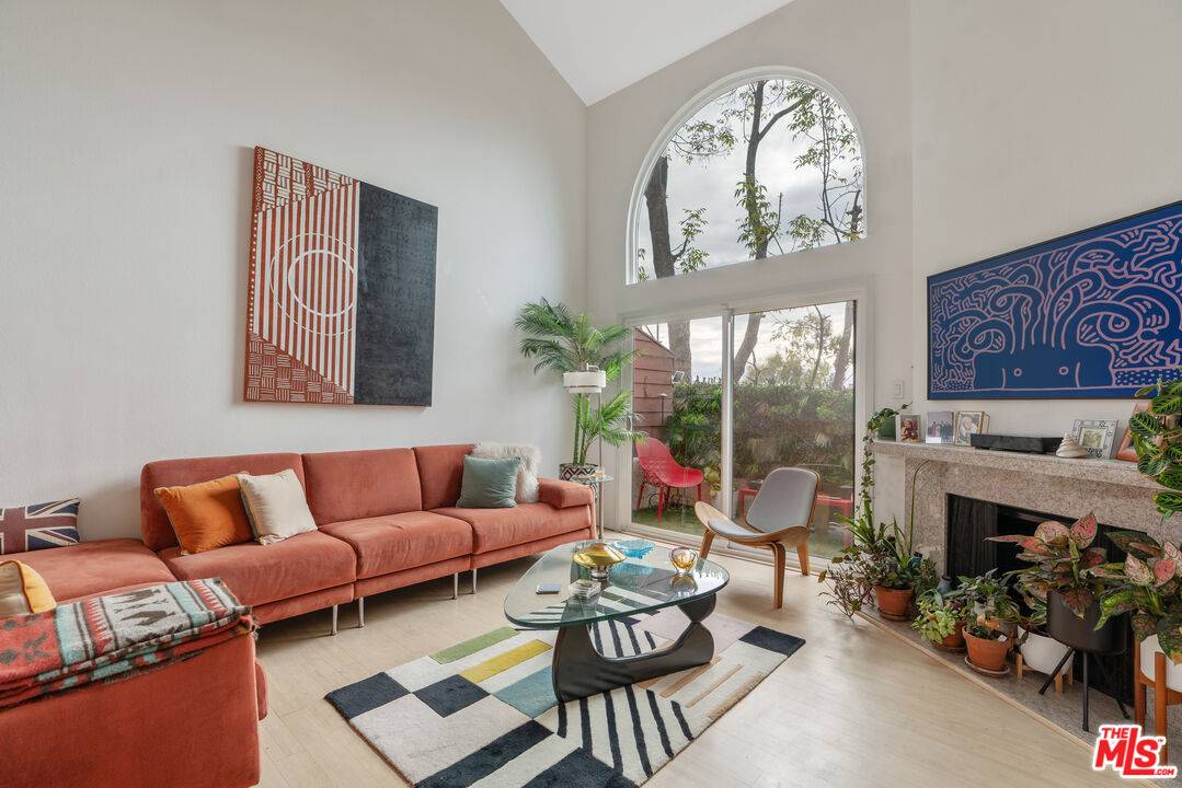 1979   Grace Ave 3BR Hollywood Hills East La