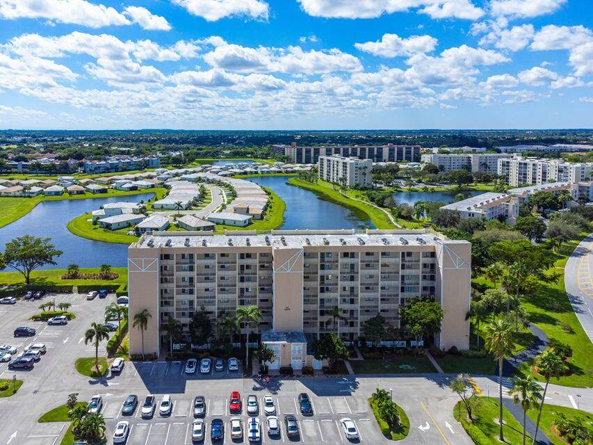 Move Ready, Rare Corner Unit, 2 bedroom 2 full bath.