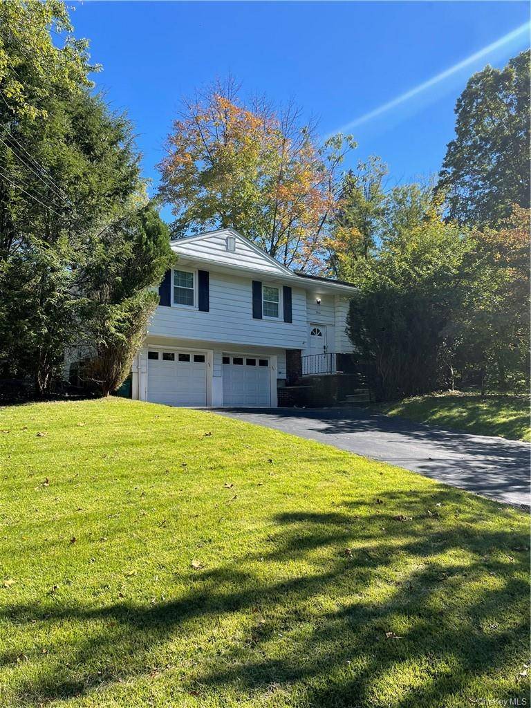 CREAM PUFF HOME ! AVAILABLE IMMEDIATLY.